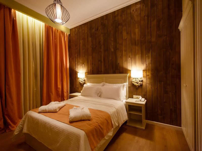 Irenes Resort Káto Loutrákion Buitenkant foto